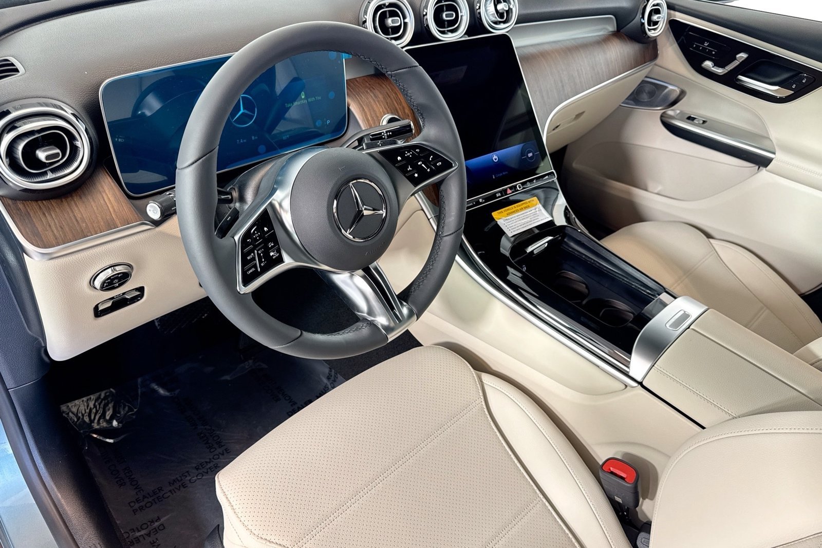 New 2026 Verde Silver Metallic Mercedes-Benz GLC 300 image 9