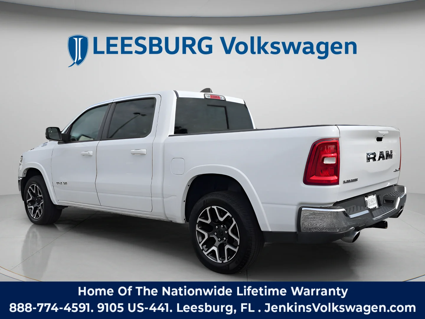 Used 2025 Bright White Clearcoat Ram Laramie image 8