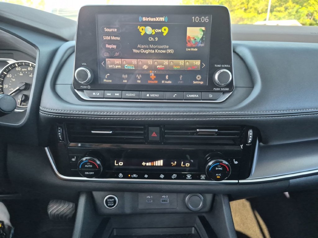 Used 2021 Gray Nissan SV image 35