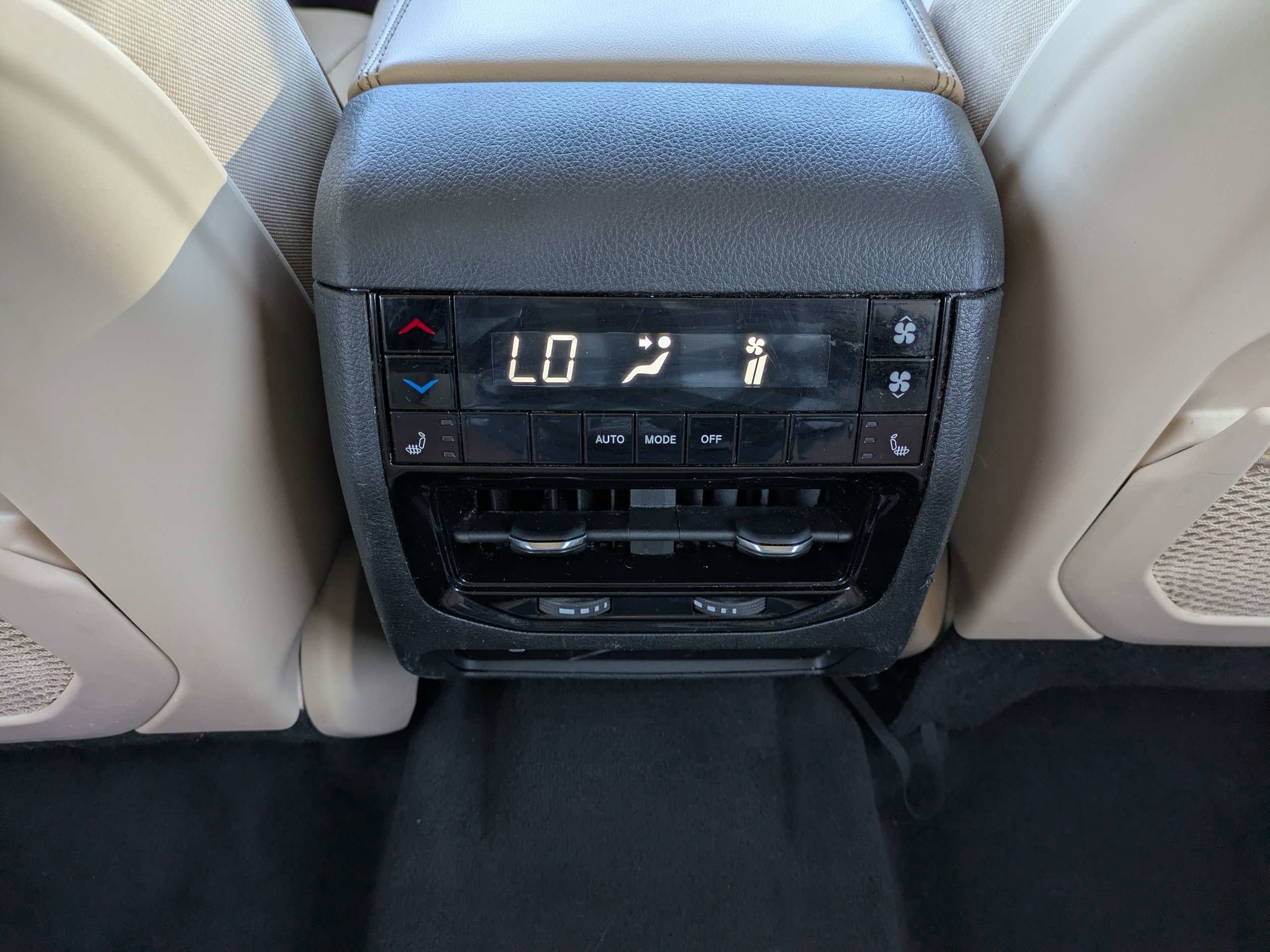 Used 2021 Bright White Clearcoat Jeep Limited image 11