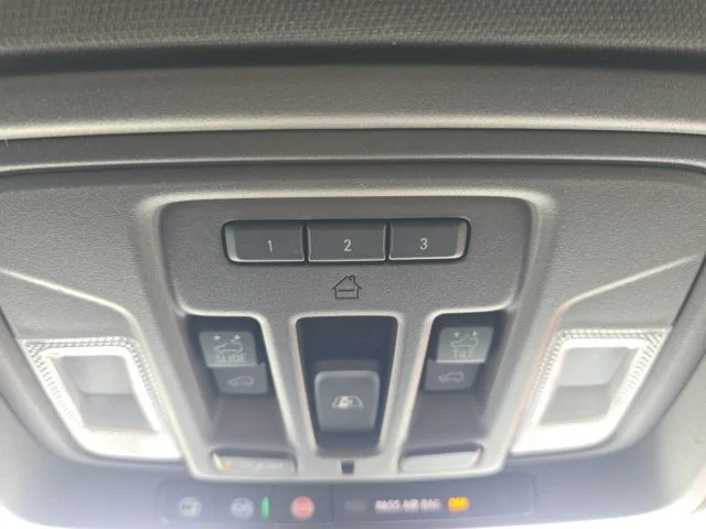 Used 2020 White GMC Denali image 45