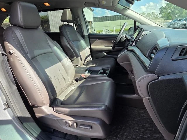 Used 2021 Silver Honda EX-L image 14