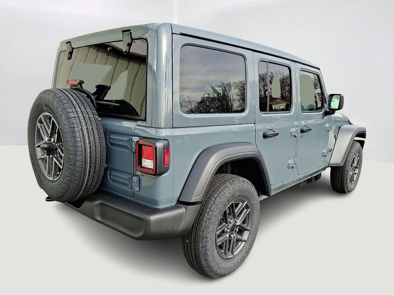 New 2026 Anvil Clear-Coat Exterior Paint Jeep Sport S image 5