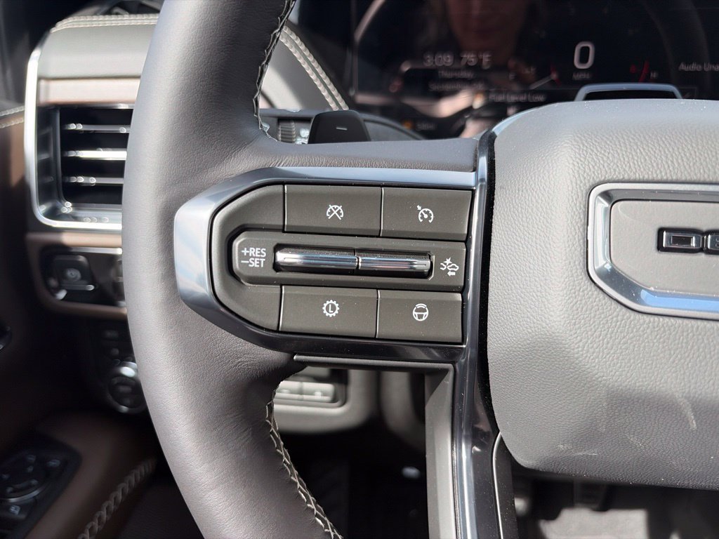 New 2026 Glacier White Tricoat GMC Denali Ultimate image 33