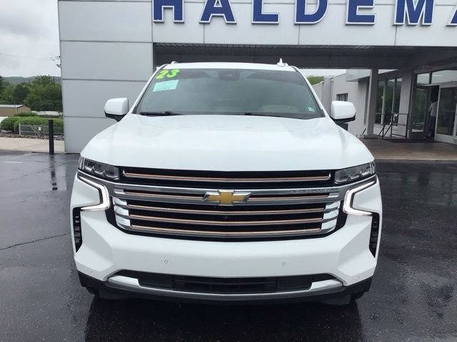 Used 2023 Summit White Chevrolet High Country image 3