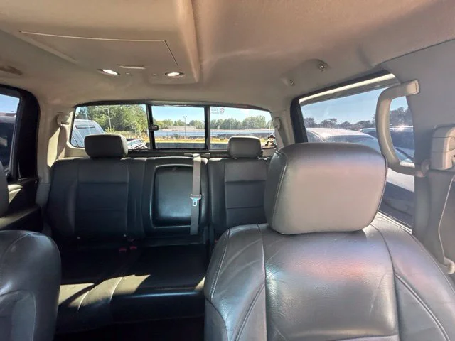 Used 2004 Gray Nissan LE image 6
