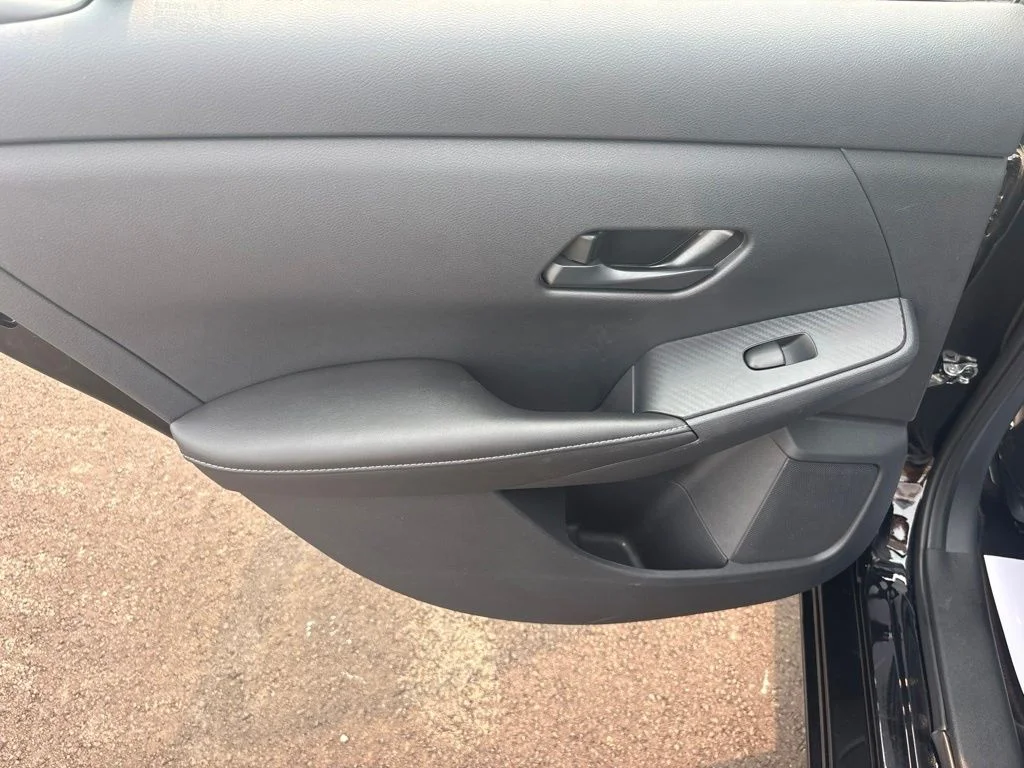 Used 2025 Black Nissan S image 28