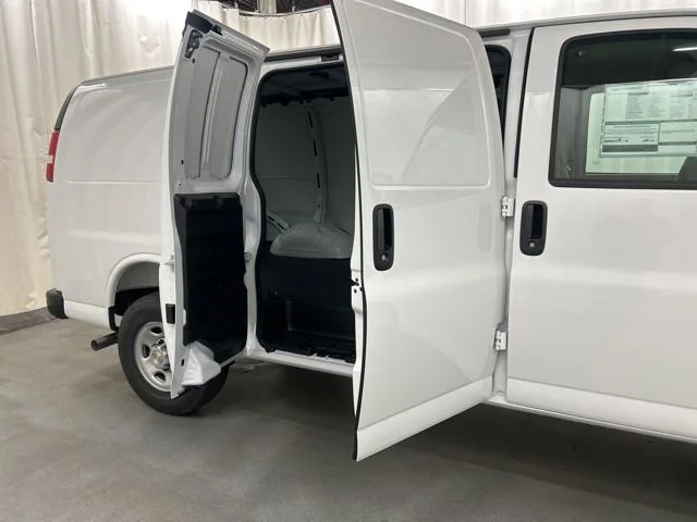 2026 Chevrolet Express Cargo Work Van - Photo 14