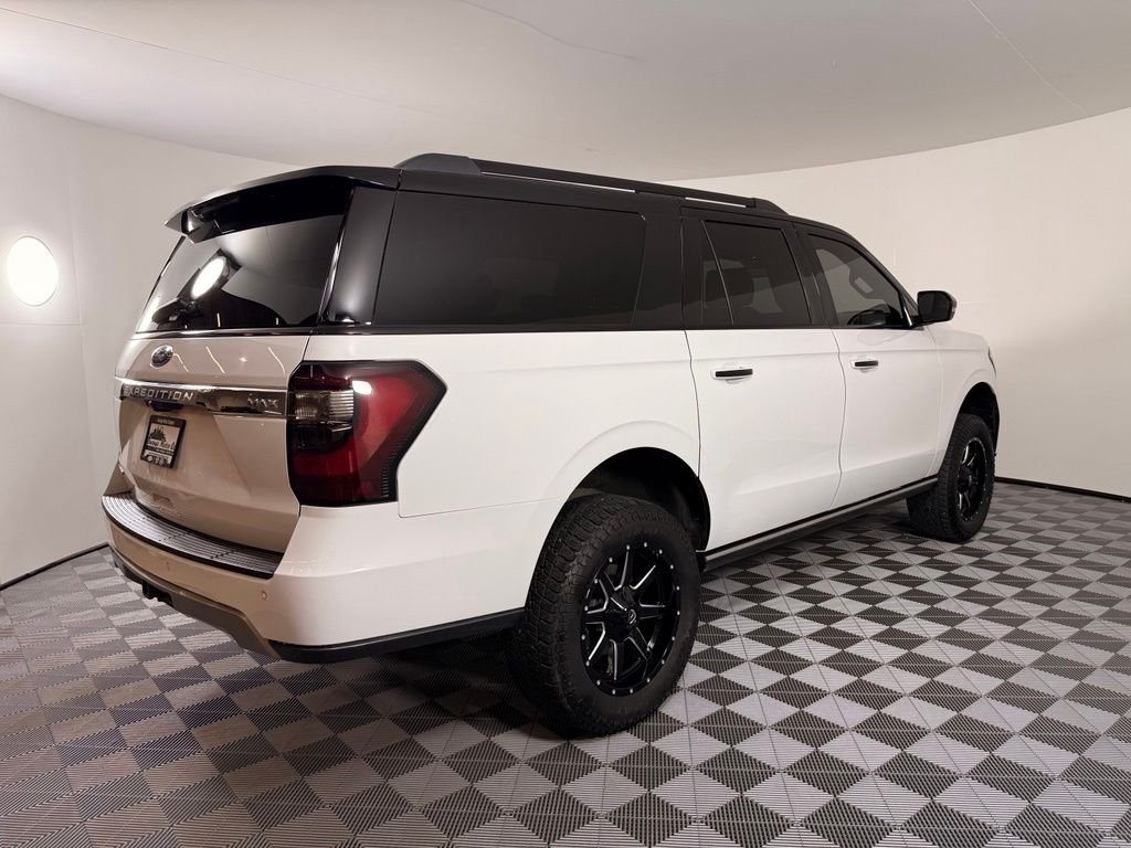 Used 2019 White Ford Limited image 9