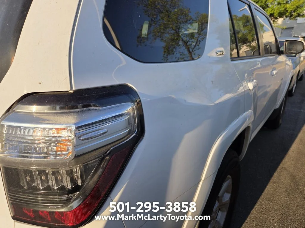 Used 2019 White Toyota SR5 image 6