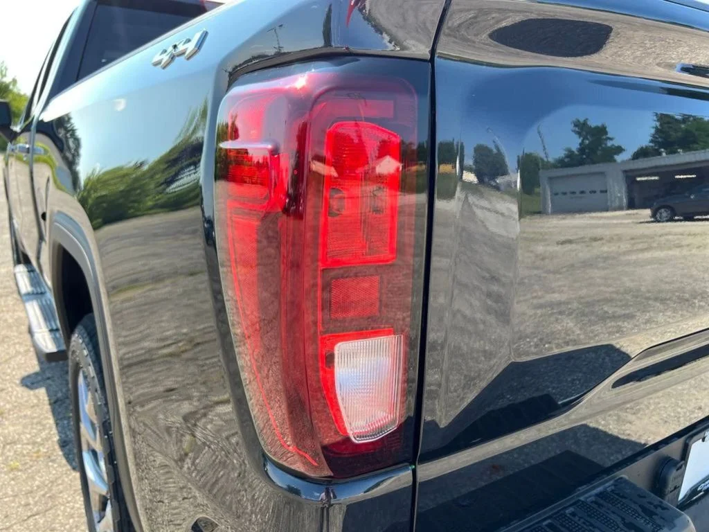 Used 2026 Silver GMC SLE image 31