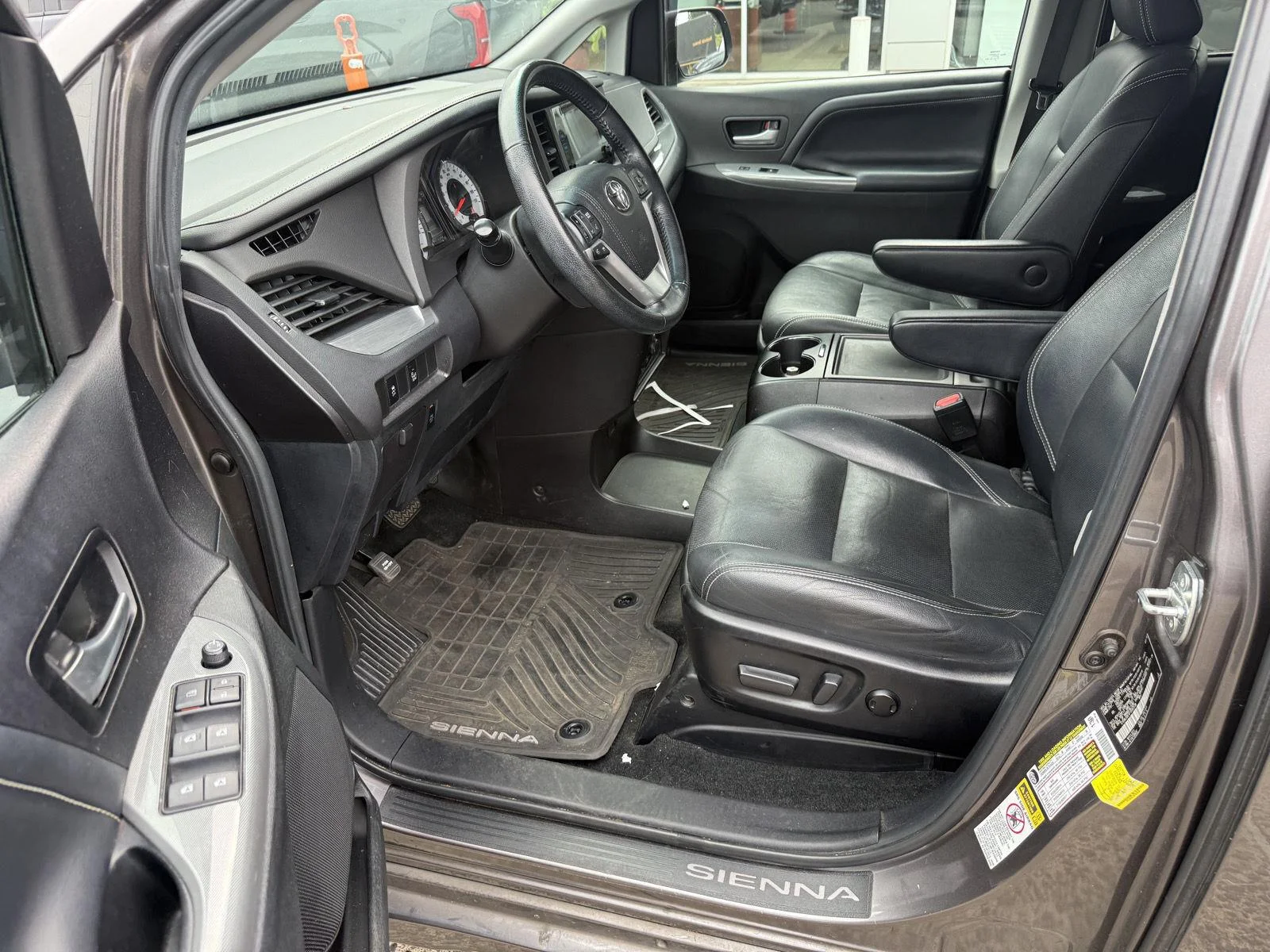 Used 2015 Predawn Gray Mica Toyota SE image 10