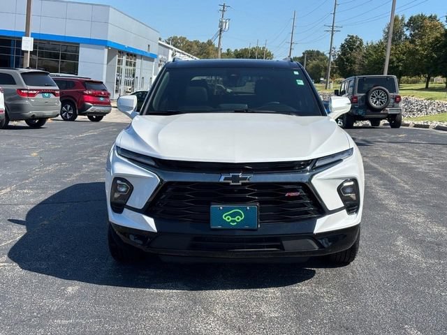 Certified Used 2024 Iridescent Pearl Tricoat Chevrolet RS image 8