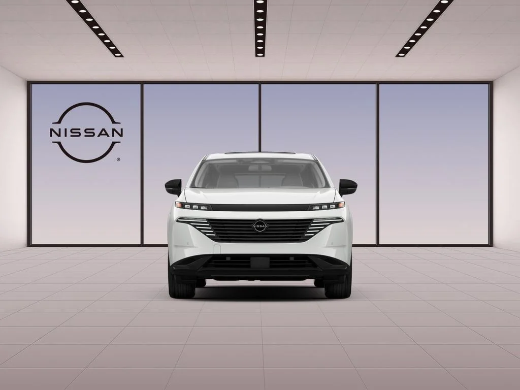 New 2027 Everest White Pearl TriCoat Nissan Dark Armor image 2