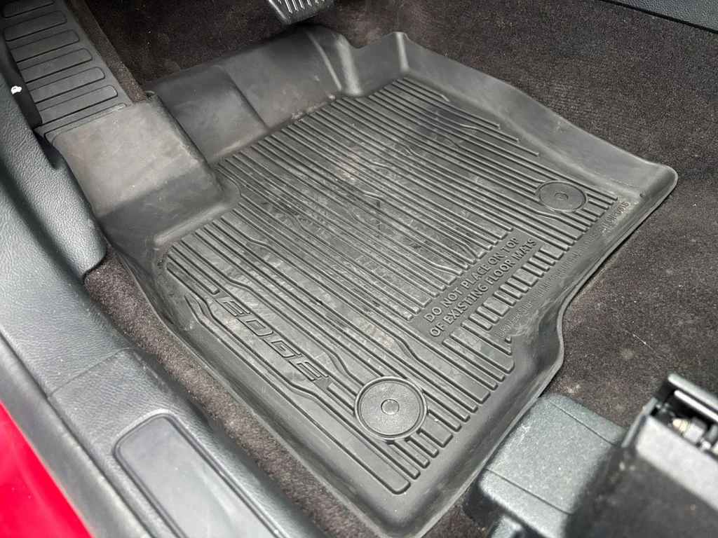 Used 2020 Red Ford SEL image 56