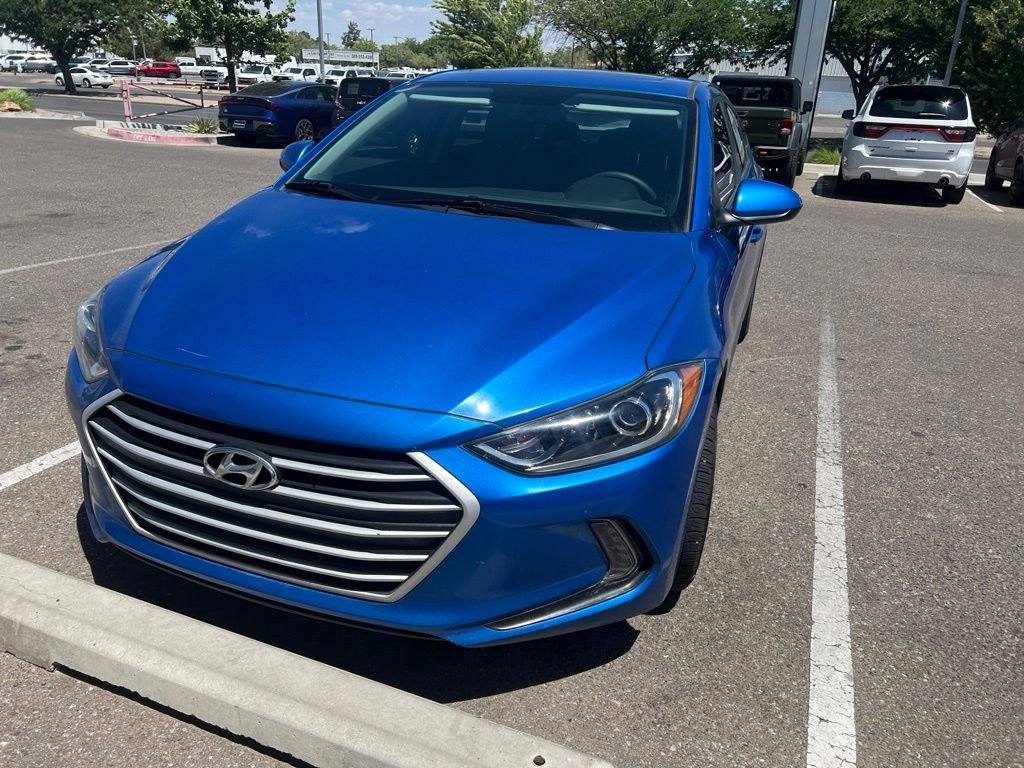 Used 2018 Blue Hyundai Value Edition image 3
