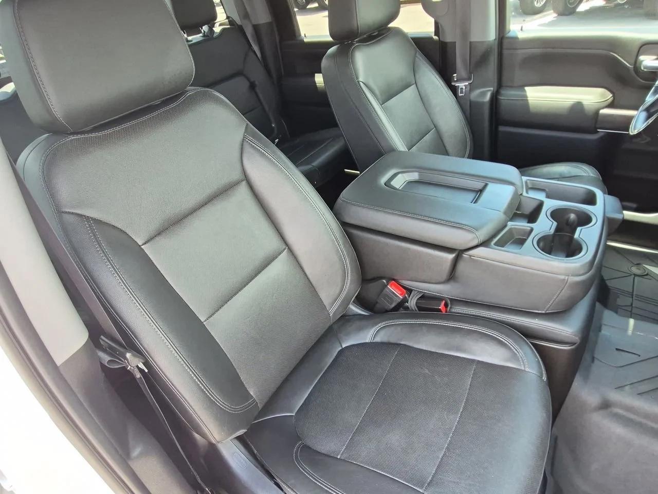 Used 2020 SUMMIT WHITE Chevrolet LTZ image 26