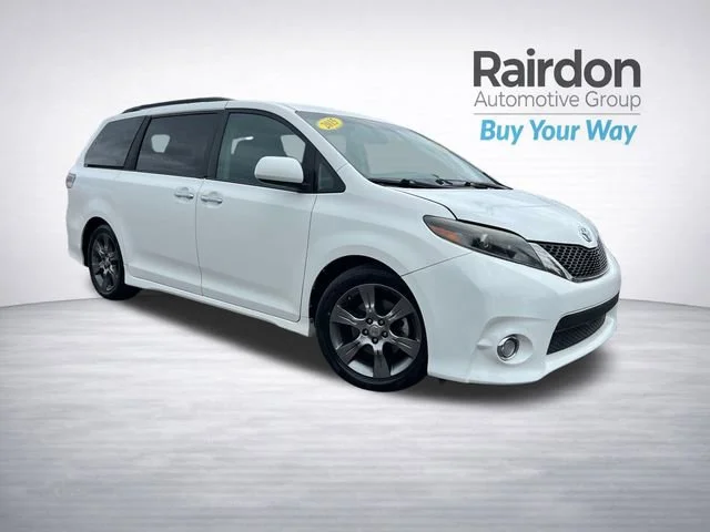 2015 Toyota Sienna SE