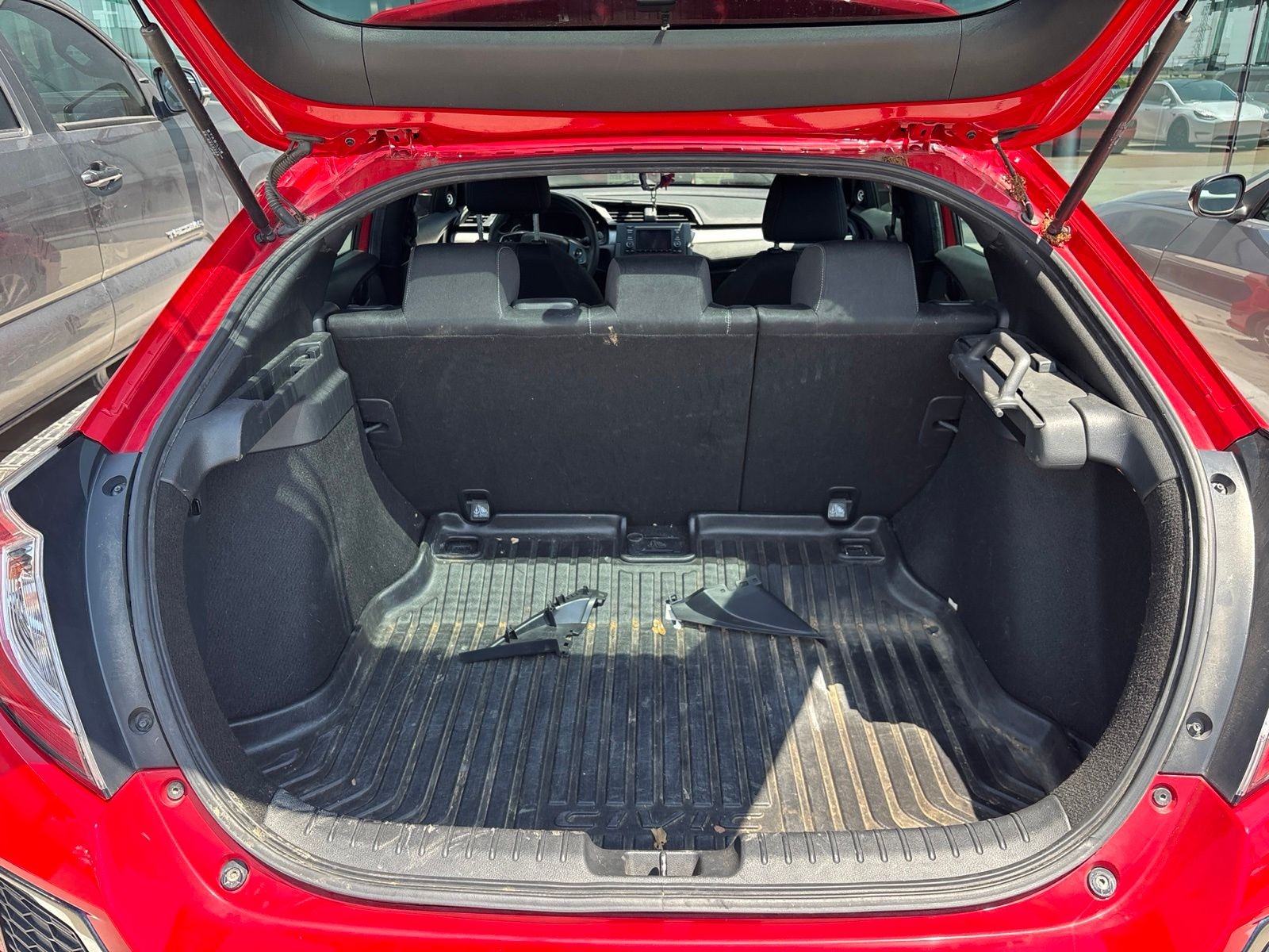 Used 2019 Rallye Red Honda LX image 8