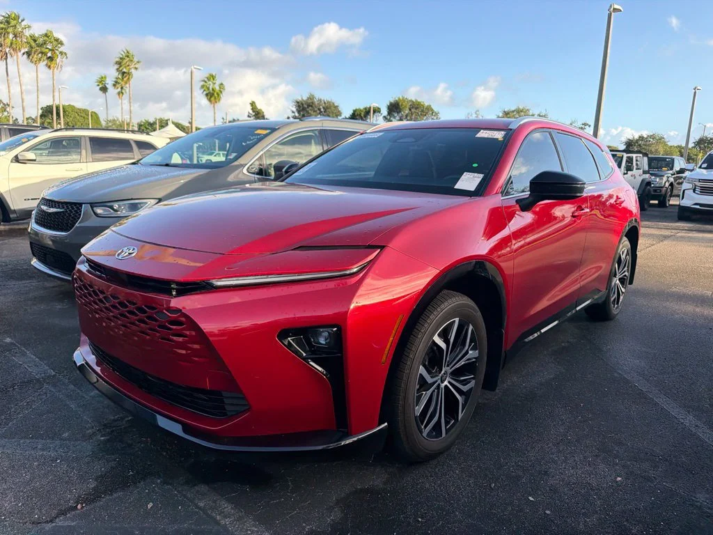 Used 2025 Red Toyota XLE image 3