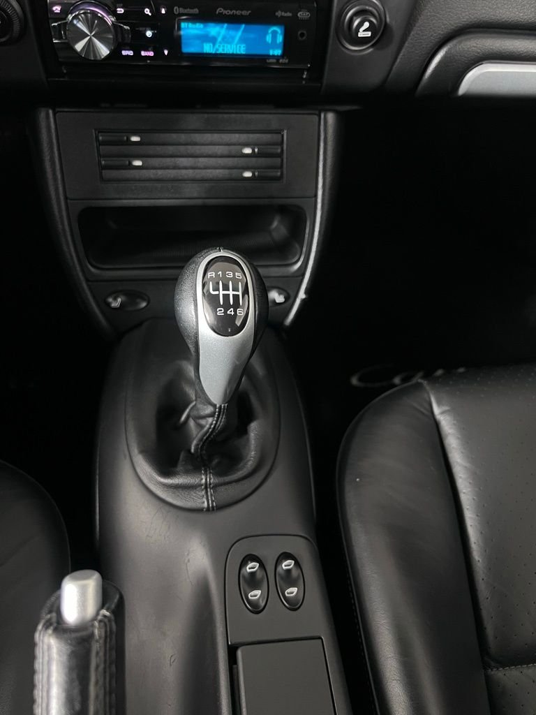 Used 2003  Porsche Carrera image 31