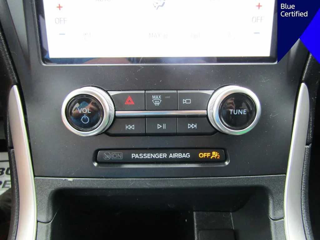 Certified Used 2024 Agate Black Metallic Ford SEL image 18