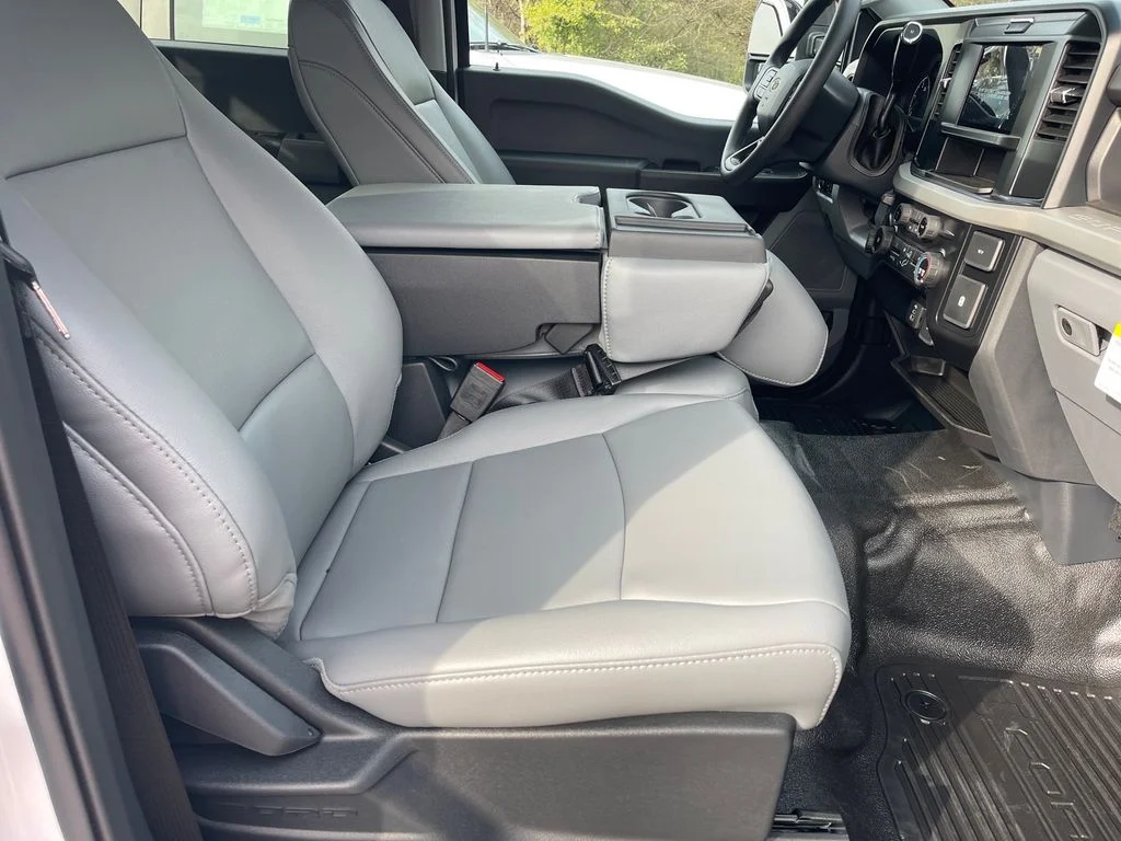 2026 Ford F-450 Super Duty Chassis Cab XL - Photo 14