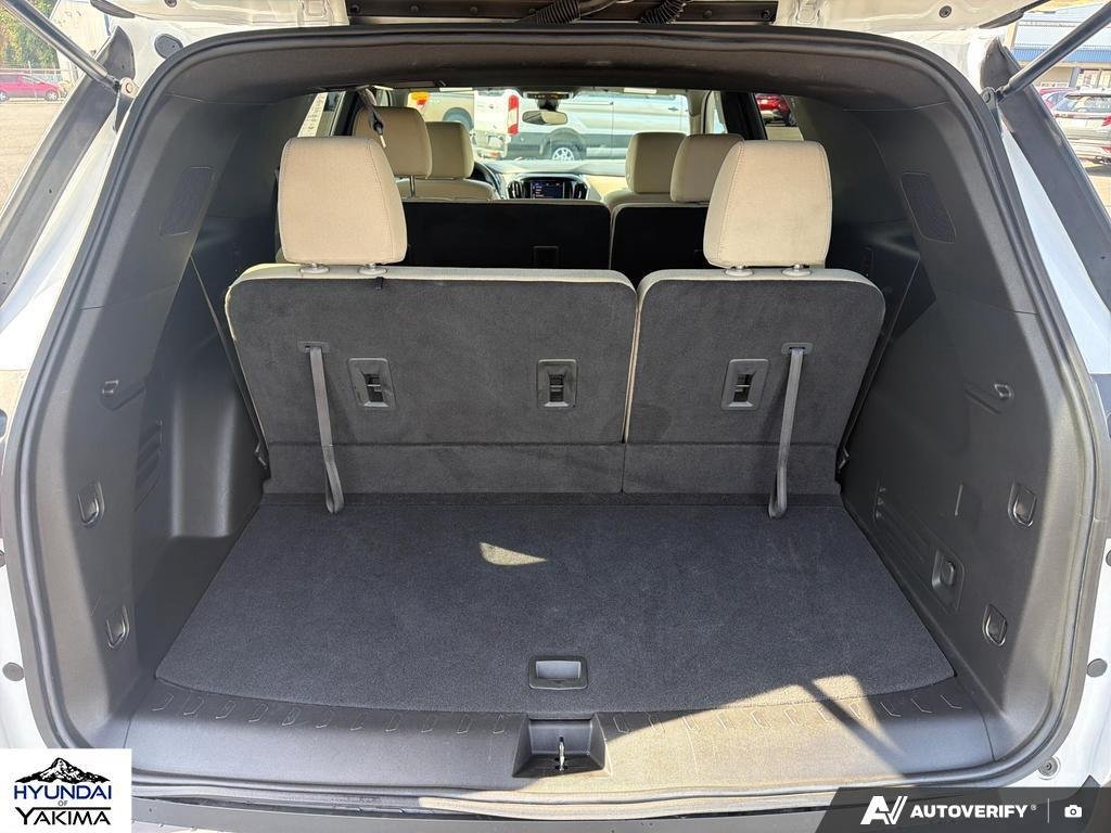 Used 2023 Summit White Chevrolet LS image 12