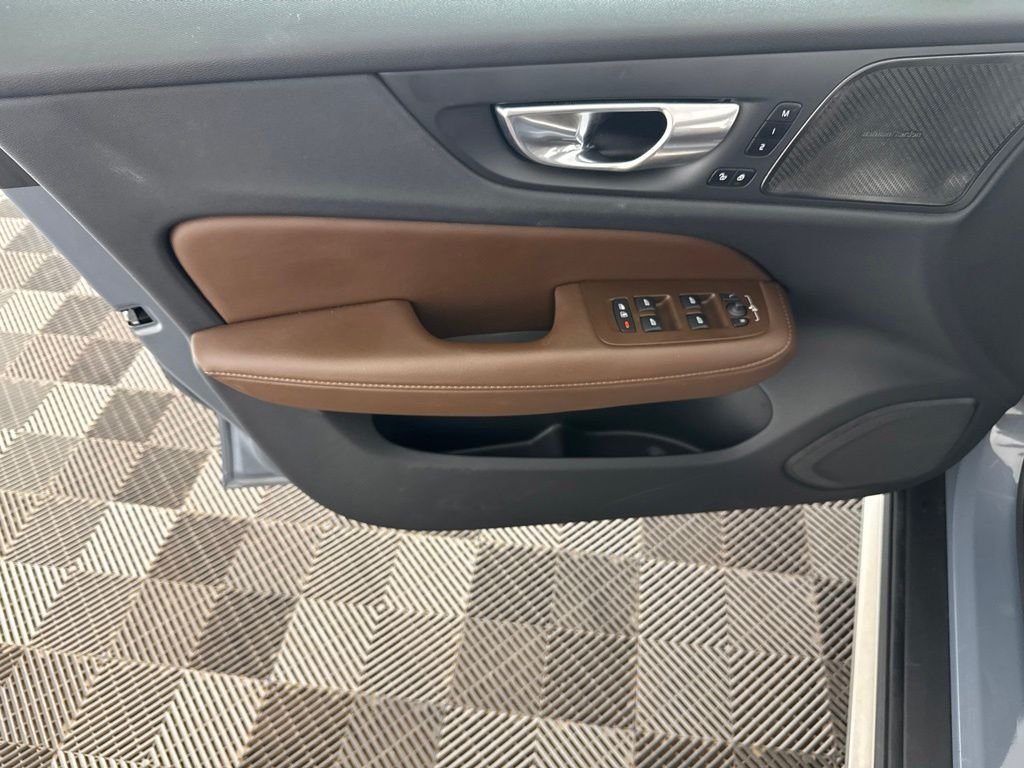 Used 2023 Gray Volvo Ultimate image 23