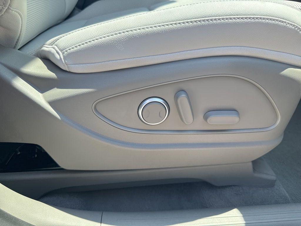 New 2026 Black Hyundai Limited image 45