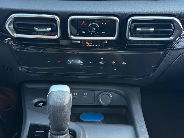 New 2027 Scarlet Ember Tintcoat Nissan SR image 23