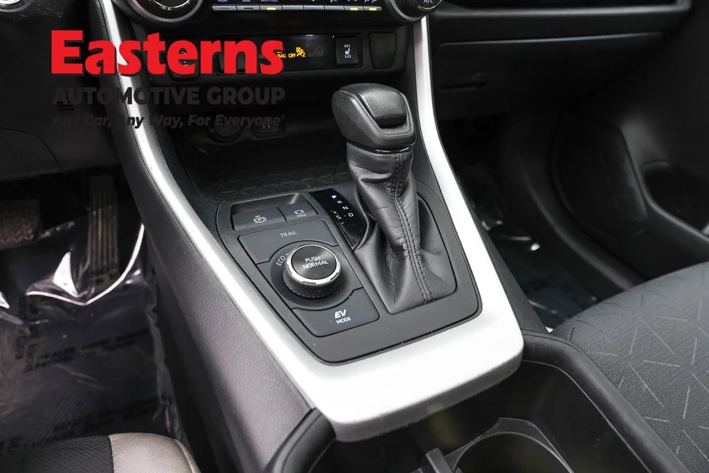 Used 2024 White Toyota XLE image 13