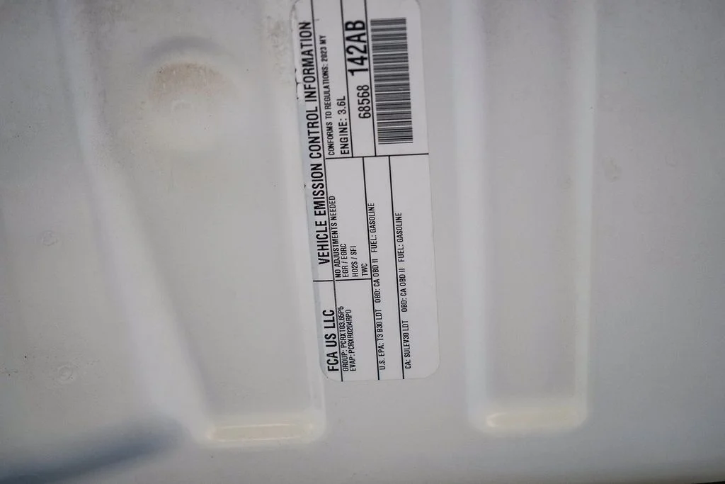 Used 2023 White Jeep Altitude X image 27