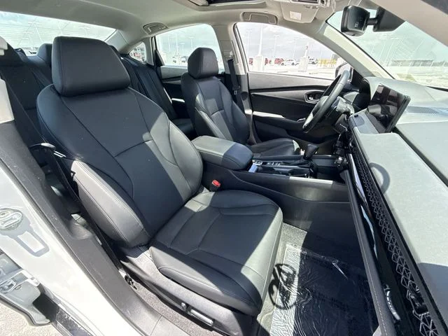 Used 2024 White Honda EX-L image 26