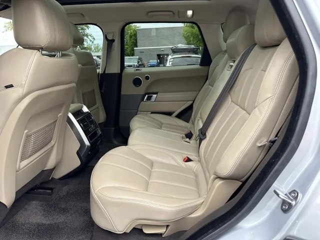 Used 2017 Silver Land Rover 3.0L V6 Supercharged HSE image 15