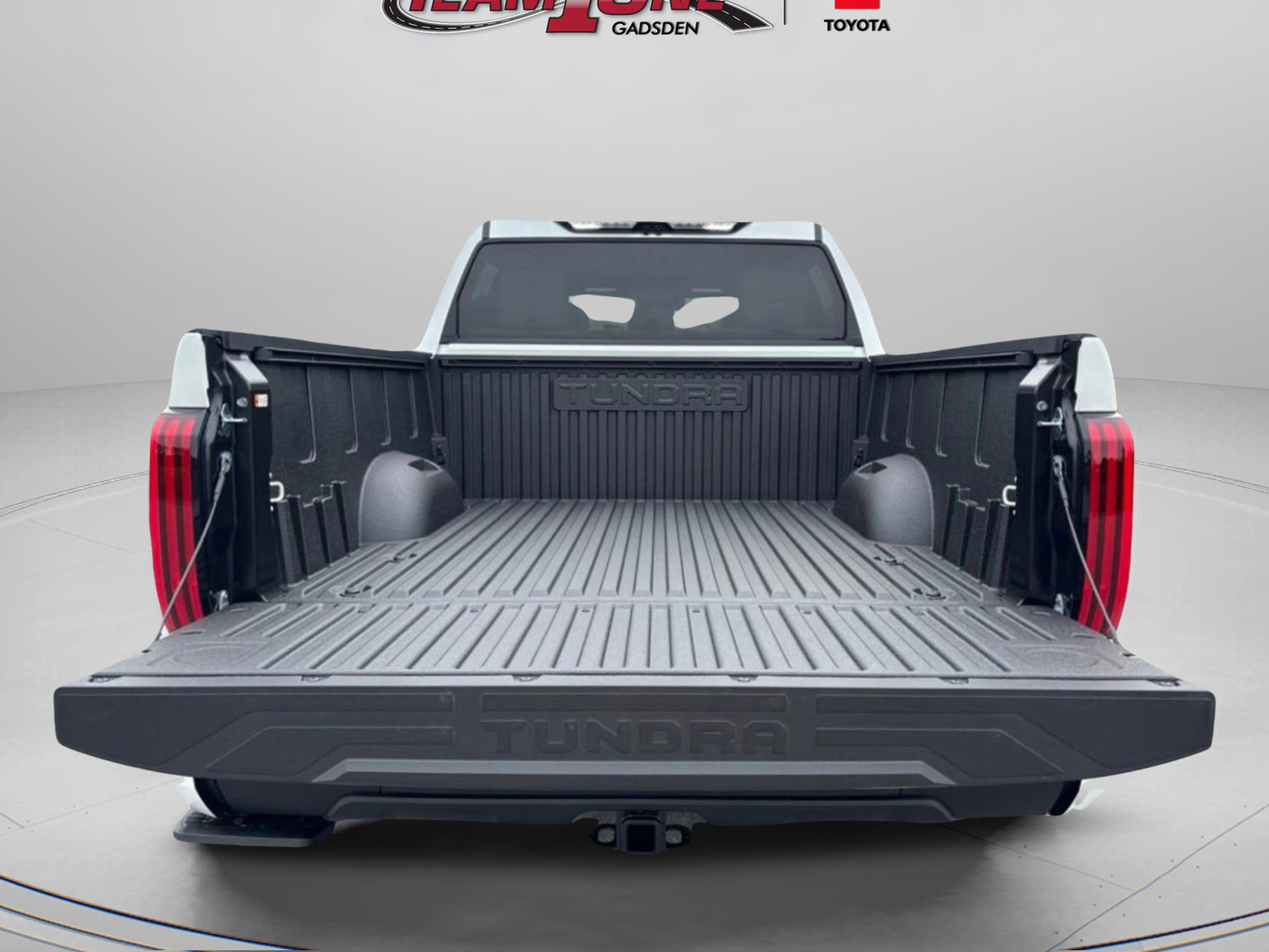 2026 Toyota Tundra Limited - Photo 8
