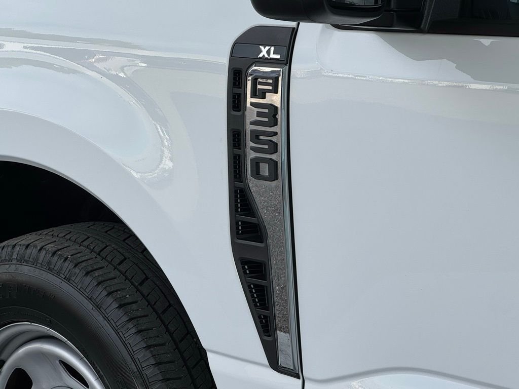 Used 2024 White Ford XL image 5