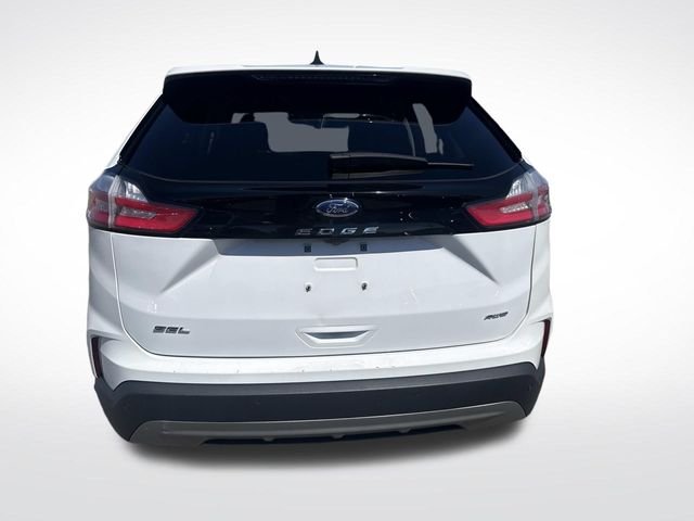 Used 2024 Oxford White Ford SEL image 4