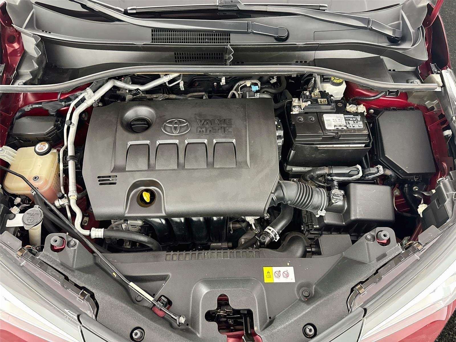 Used 2019 Ruby Flare Pearl Toyota XLE image 27