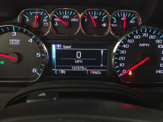 Used 2018 TUNGSTEN METALLIC Chevrolet LT image 13