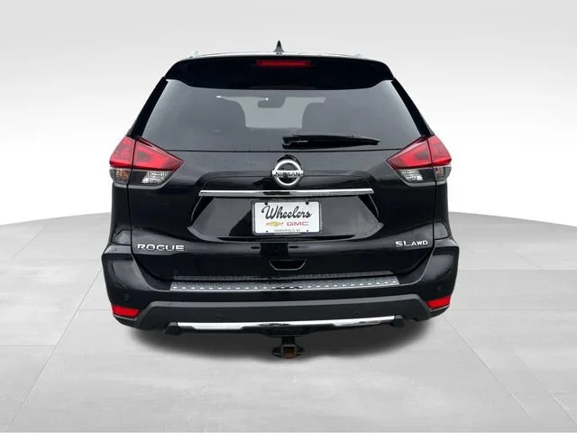 Used 2020 Black Nissan SL Intelligent AWD image 4