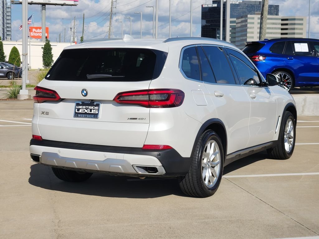 Used 2019 White Metallic BMW xDrive40i image 7