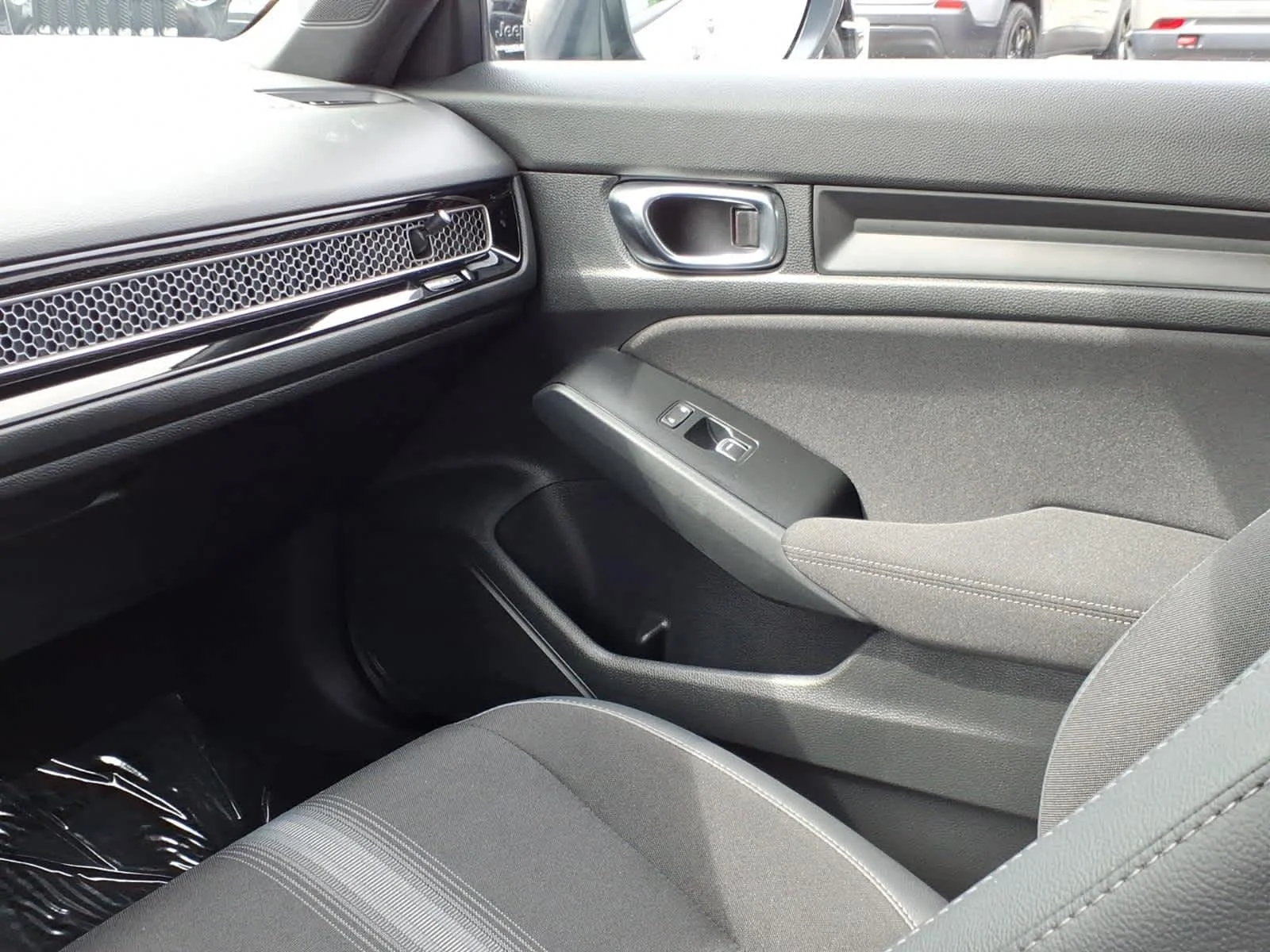 Used 2025 Urban Gray Pearl Honda Sport image 17