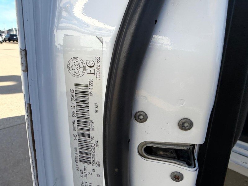 Used 2015 Bright White Ram Sport image 21