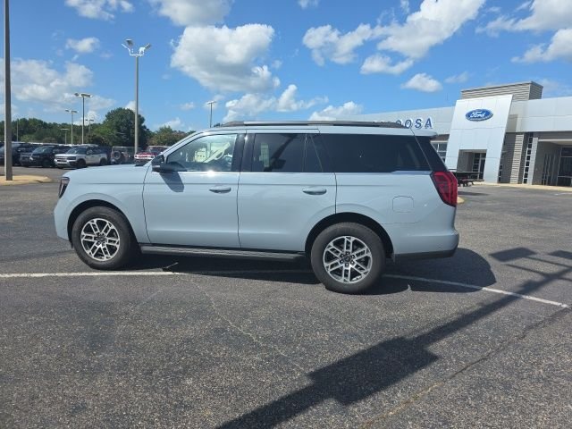 Used 2025 Gray Ford Active image 6