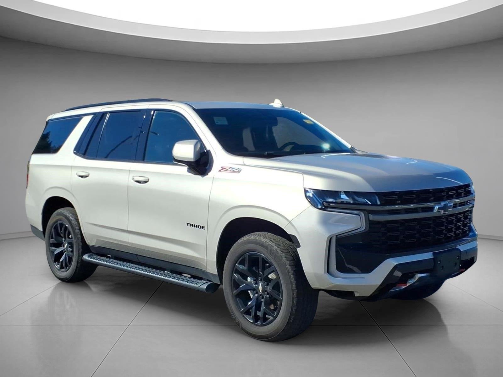 Used 2022 Empire Beige Metallic Chevrolet Z71 image 1