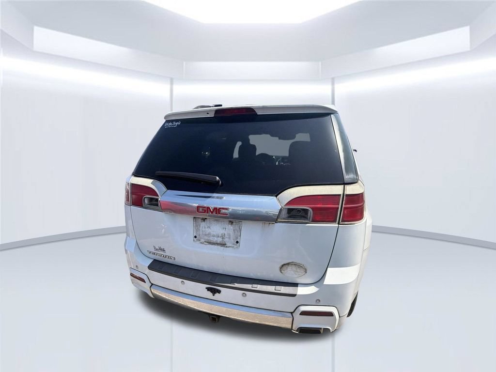 Used 2014 Summit White GMC Denali image 9