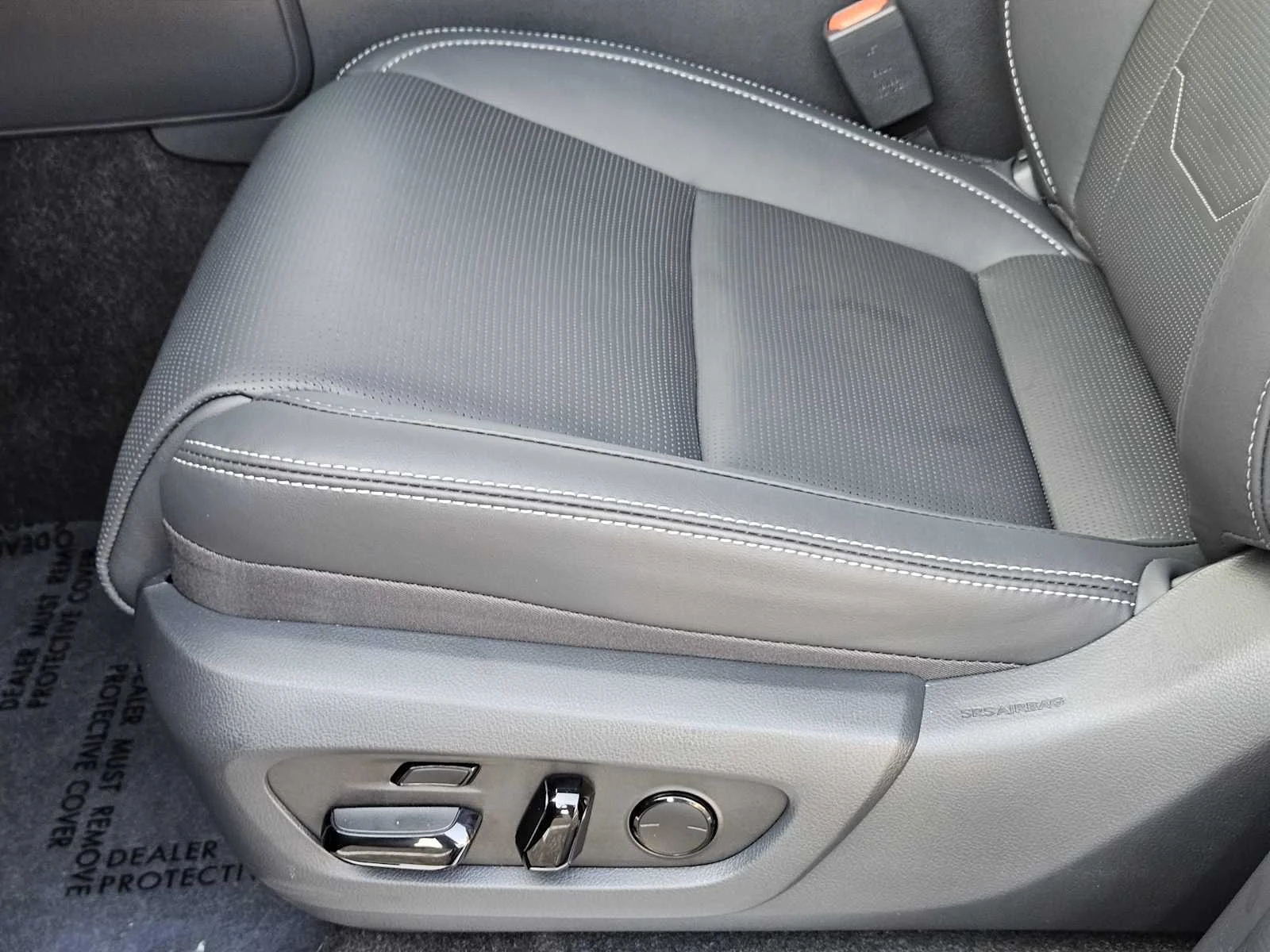 Certified Used 2026 GRAPHITE BLACK GF. Lexus Luxury image 18