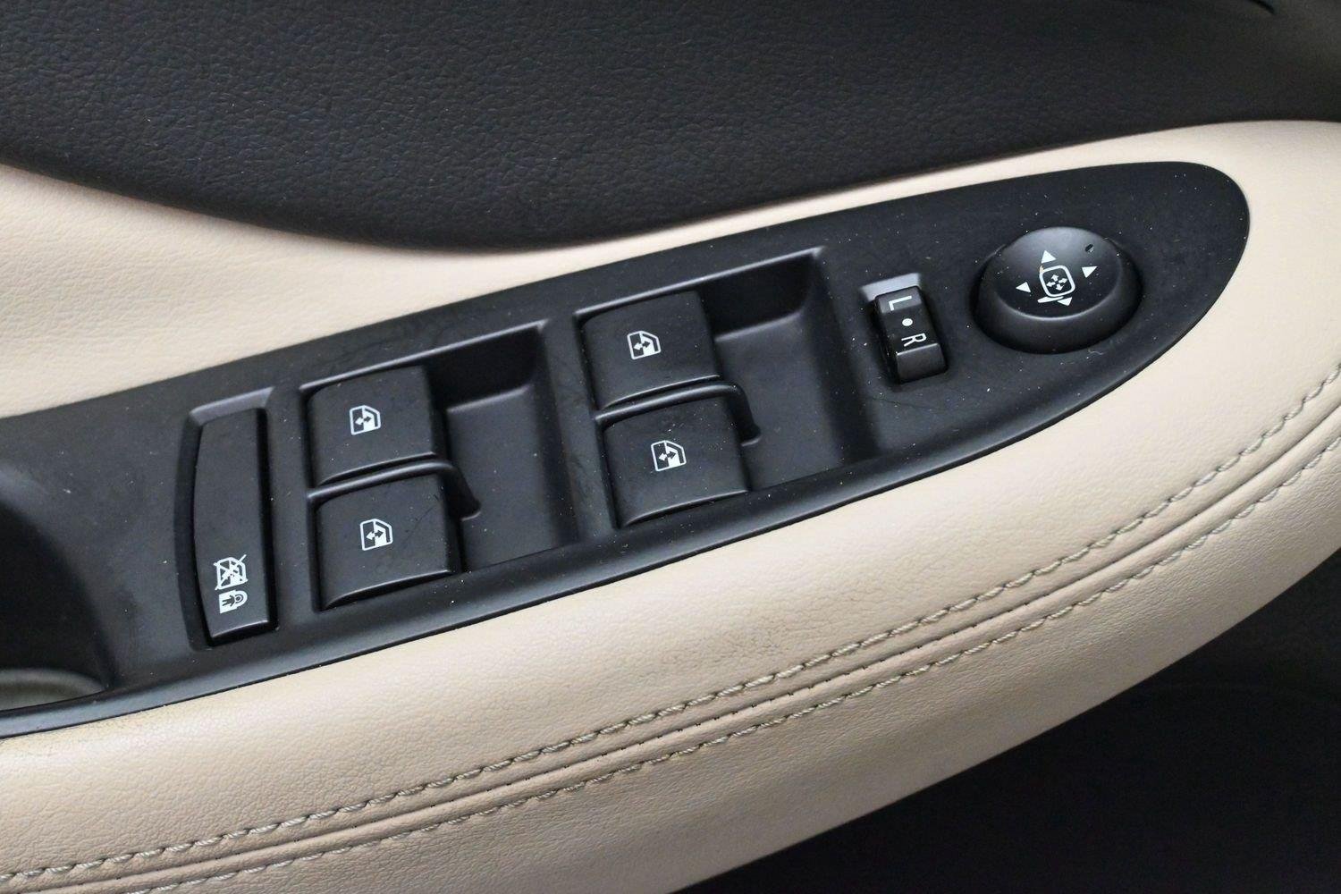Used 2017 BRONZE ALLOY METALLIC Buick Essence image 14