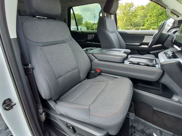 Used 2025 Silver Ford Active image 34